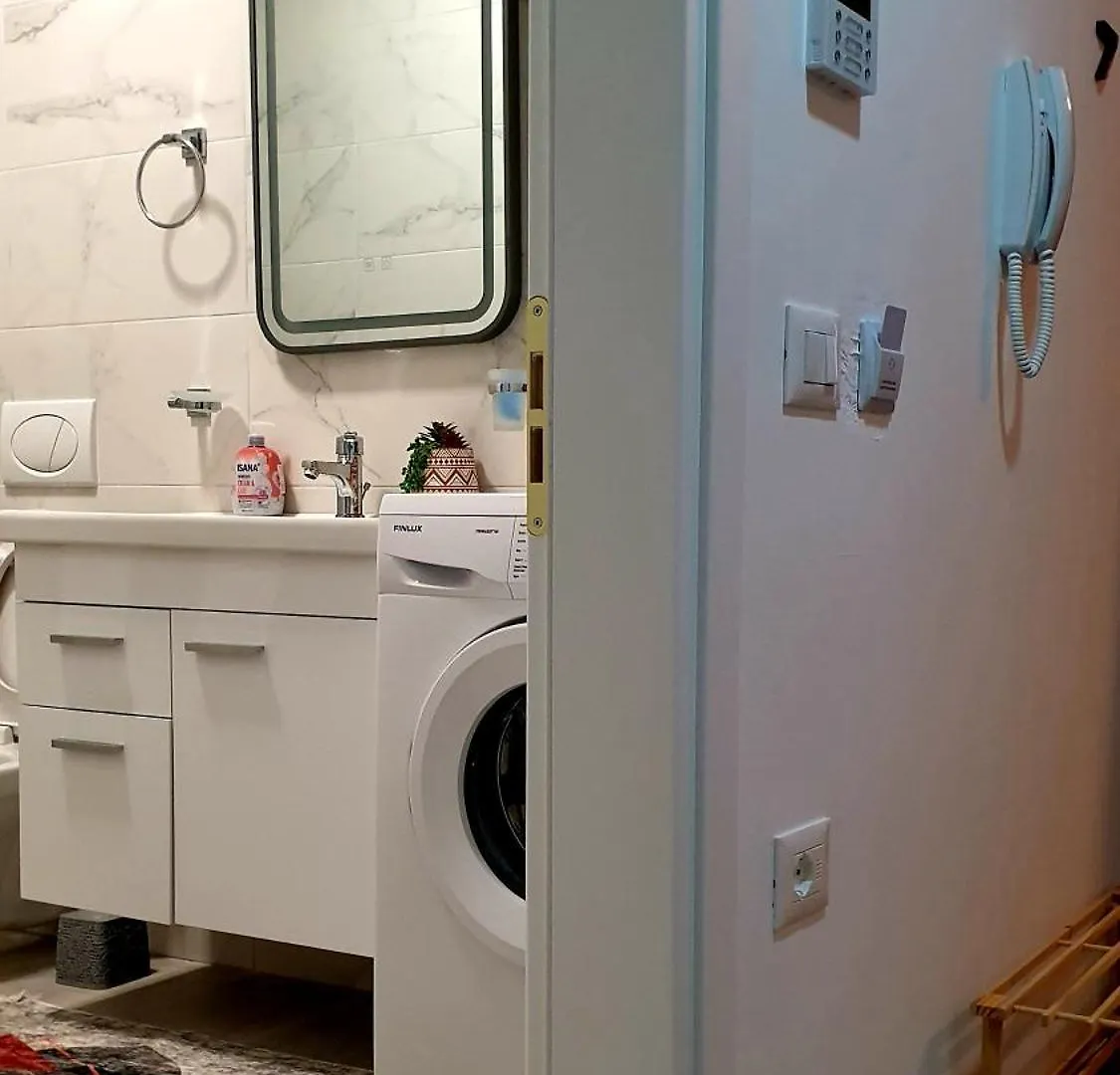 2F Saranda Apartment  ساراندا